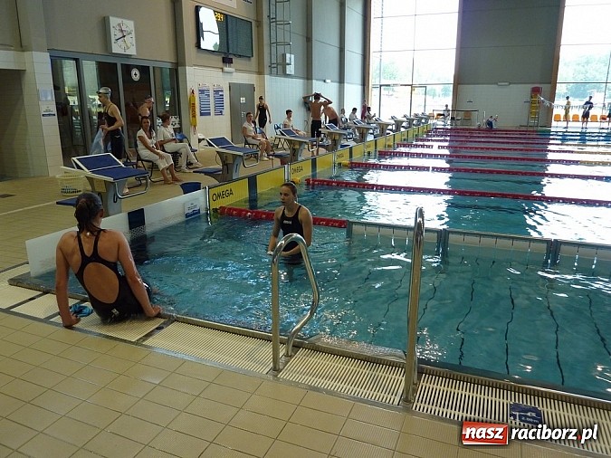 Zdjęcie w galerii na portalu naszraciborz.pl: Raciborscy pływacy z medalami wiadomości z regionu