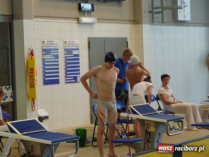 Zdjęcie w galerii na portalu naszraciborz.pl: Raciborscy pływacy z medalami wiadomości z regionu