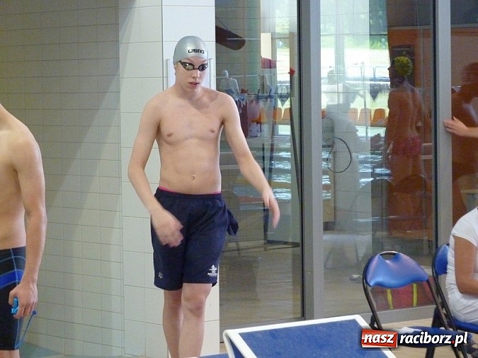 Zdjęcie w galerii na portalu naszraciborz.pl: Raciborscy pływacy z medalami wiadomości z regionu