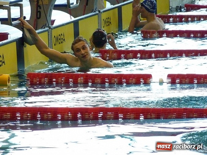 Zdjęcie w galerii na portalu naszraciborz.pl: Raciborscy pływacy z medalami wiadomości z regionu