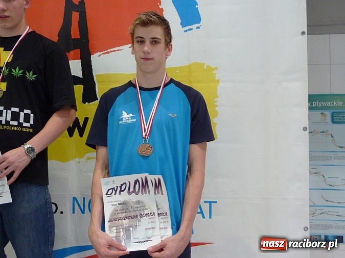 Zdjęcie w galerii na portalu naszraciborz.pl: Raciborscy pływacy z medalami wiadomości z regionu