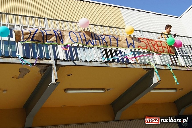 Zdjęcie w galerii na portalu naszraciborz.pl: Dzień Otwarty w Klubie Strefa wiadomości z regionu