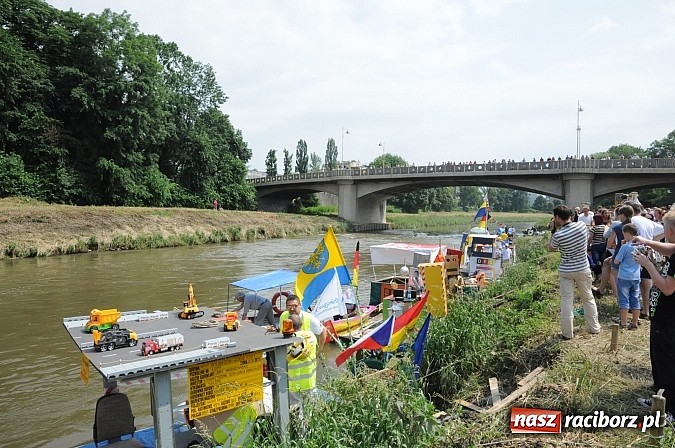 Zdjęcie w galerii na portalu naszraciborz.pl: Odra to nasza sprawa - Pływadło 2013 ruszyło  wiadomości z regionu
