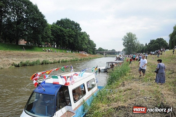 Zdjęcie w galerii na portalu naszraciborz.pl: Odra to nasza sprawa - Pływadło 2013 ruszyło  wiadomości z regionu