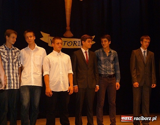 Zdjęcie w galerii na portalu naszraciborz.pl: Wielka gala uczniów G1 wiadomości z regionu