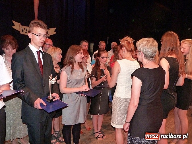 Zdjęcie w galerii na portalu naszraciborz.pl: Wielka gala uczniów G1 wiadomości z regionu