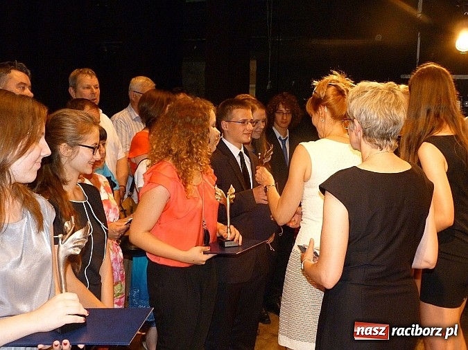 Zdjęcie w galerii na portalu naszraciborz.pl: Wielka gala uczniów G1 wiadomości z regionu