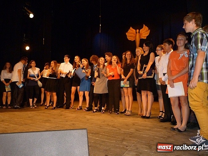 Zdjęcie w galerii na portalu naszraciborz.pl: Wielka gala uczniów G1 wiadomości z regionu
