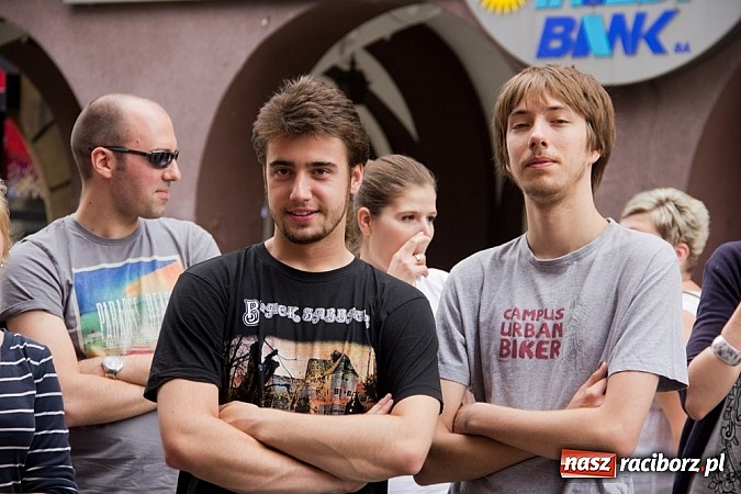 Zdjęcie w galerii na portalu naszraciborz.pl: Szalone lata 70. na ulicach Raciborza wiadomości z regionu