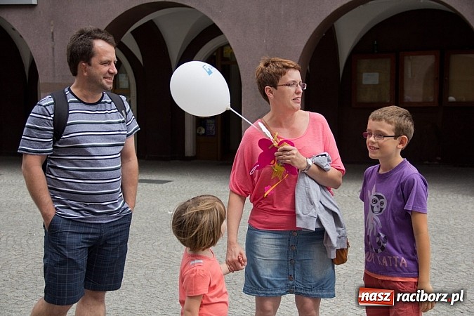Zdjęcie w galerii na portalu naszraciborz.pl: Szalone lata 70. na ulicach Raciborza wiadomości z regionu