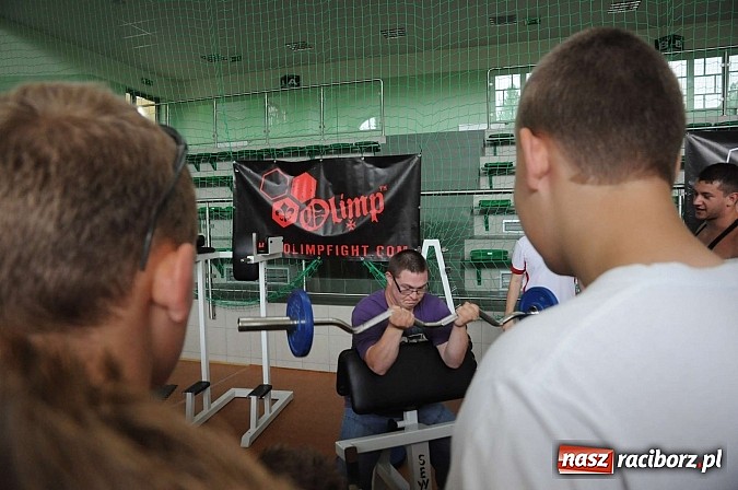 Zdjęcie w galerii na portalu naszraciborz.pl: Mariusz Pudzianowski zawitał do Raciborza wiadomości z regionu