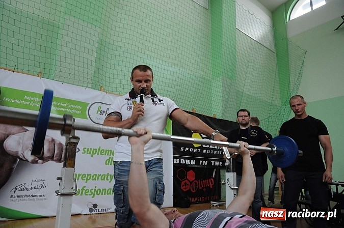 Zdjęcie w galerii na portalu naszraciborz.pl: Mariusz Pudzianowski zawitał do Raciborza wiadomości z regionu