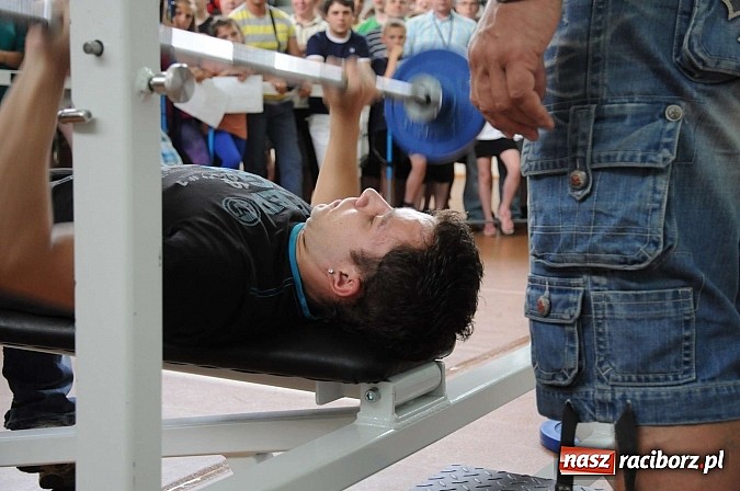 Zdjęcie w galerii na portalu naszraciborz.pl: Mariusz Pudzianowski zawitał do Raciborza wiadomości z regionu