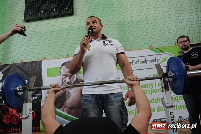 Zdjęcie w galerii na portalu naszraciborz.pl: Mariusz Pudzianowski zawitał do Raciborza wiadomości z regionu