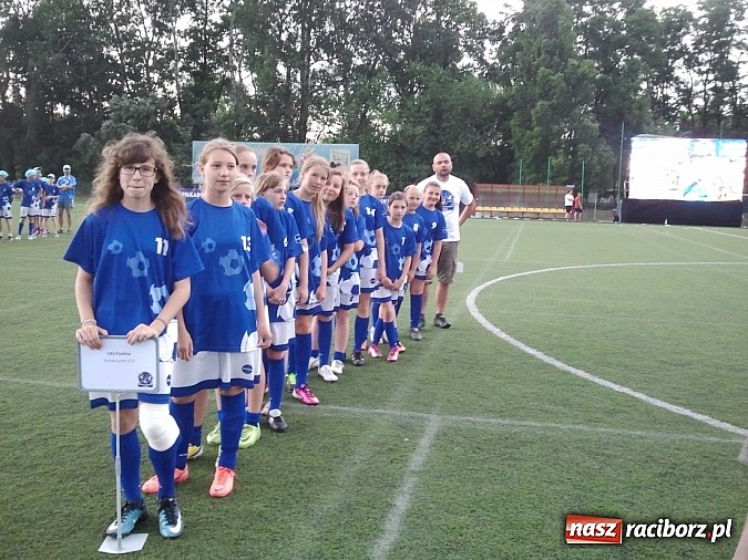 Zdjęcie w galerii na portalu naszraciborz.pl: Piłkarki z Pawłowa najlepsze w kraju. Jadą na zgrupowanie do Ajaxu Amsterdam wiadomości z regionu