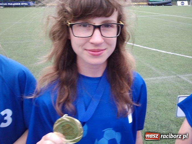 Zdjęcie w galerii na portalu naszraciborz.pl: Piłkarki z Pawłowa najlepsze w kraju. Jadą na zgrupowanie do Ajaxu Amsterdam wiadomości z regionu