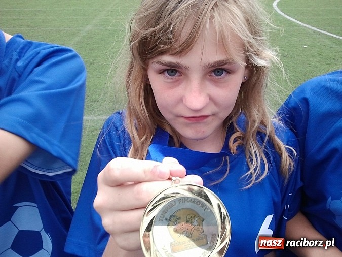Zdjęcie w galerii na portalu naszraciborz.pl: Piłkarki z Pawłowa najlepsze w kraju. Jadą na zgrupowanie do Ajaxu Amsterdam wiadomości z regionu