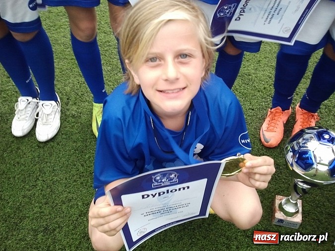 Zdjęcie w galerii na portalu naszraciborz.pl: Piłkarki z Pawłowa najlepsze w kraju. Jadą na zgrupowanie do Ajaxu Amsterdam wiadomości z regionu