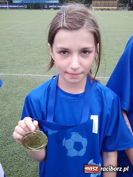 Zdjęcie w galerii na portalu naszraciborz.pl: Piłkarki z Pawłowa najlepsze w kraju. Jadą na zgrupowanie do Ajaxu Amsterdam wiadomości z regionu