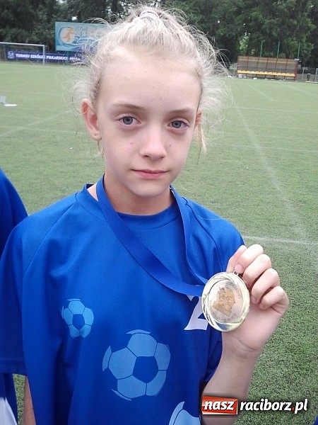 Zdjęcie w galerii na portalu naszraciborz.pl: Piłkarki z Pawłowa najlepsze w kraju. Jadą na zgrupowanie do Ajaxu Amsterdam wiadomości z regionu