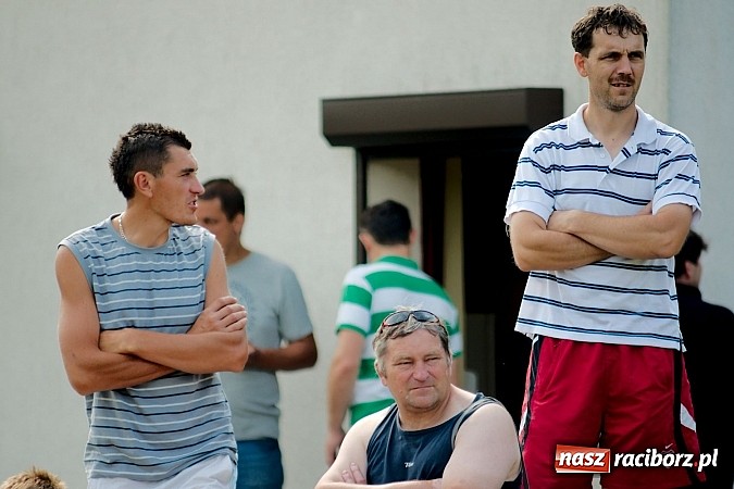 Zdjęcie w galerii na portalu naszraciborz.pl: Tworków Cup 2013: Dreszczowiec w finale. Puchar zostaje w Tworkowie wiadomości z regionu