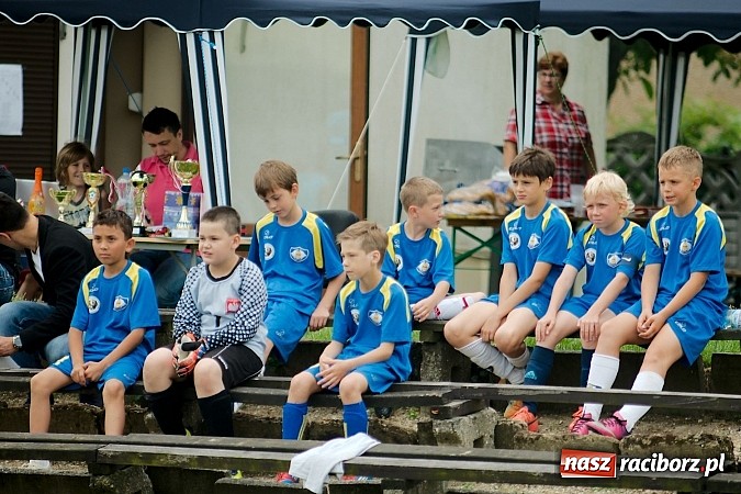 Zdjęcie w galerii na portalu naszraciborz.pl: Tworków Cup 2013: Dreszczowiec w finale. Puchar zostaje w Tworkowie wiadomości z regionu