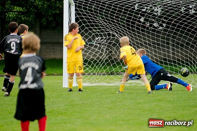 Zdjęcie w galerii na portalu naszraciborz.pl: Tworków Cup 2013: Dreszczowiec w finale. Puchar zostaje w Tworkowie wiadomości z regionu