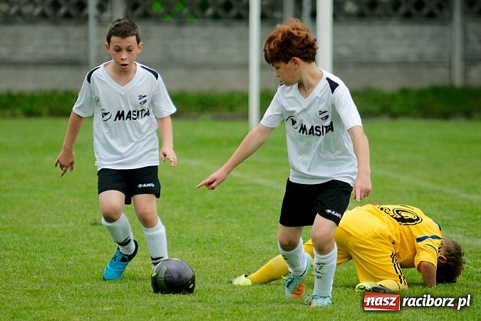 Zdjęcie w galerii na portalu naszraciborz.pl: Tworków Cup 2013: Dreszczowiec w finale. Puchar zostaje w Tworkowie wiadomości z regionu
