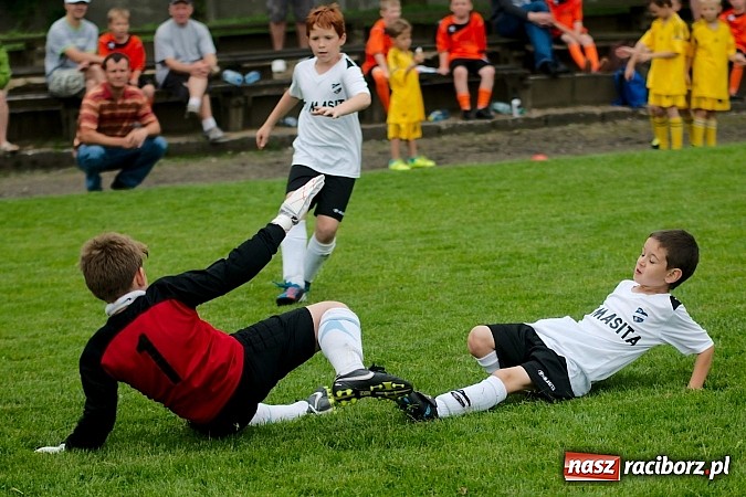 Zdjęcie w galerii na portalu naszraciborz.pl: Tworków Cup 2013: Dreszczowiec w finale. Puchar zostaje w Tworkowie wiadomości z regionu