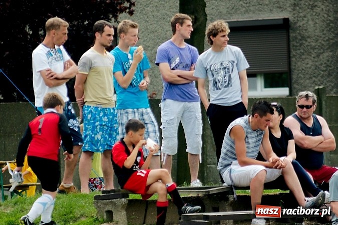Zdjęcie w galerii na portalu naszraciborz.pl: Tworków Cup 2013: Dreszczowiec w finale. Puchar zostaje w Tworkowie wiadomości z regionu