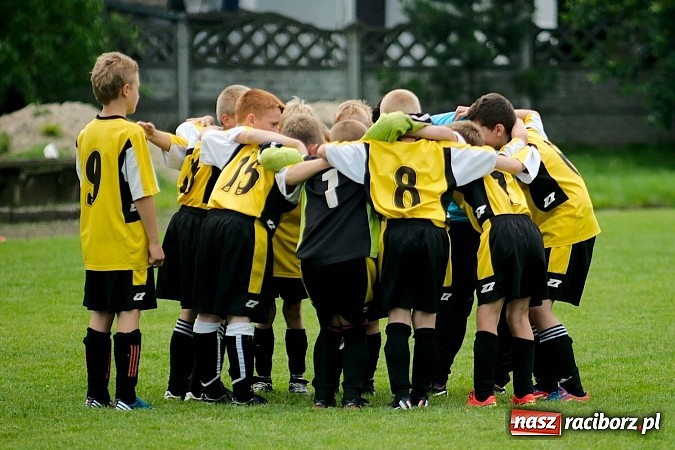Zdjęcie w galerii na portalu naszraciborz.pl: Tworków Cup 2013: Dreszczowiec w finale. Puchar zostaje w Tworkowie wiadomości z regionu