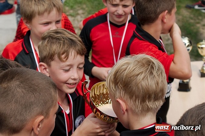 Zdjęcie w galerii na portalu naszraciborz.pl: Tworków Cup 2013: Dreszczowiec w finale. Puchar zostaje w Tworkowie wiadomości z regionu