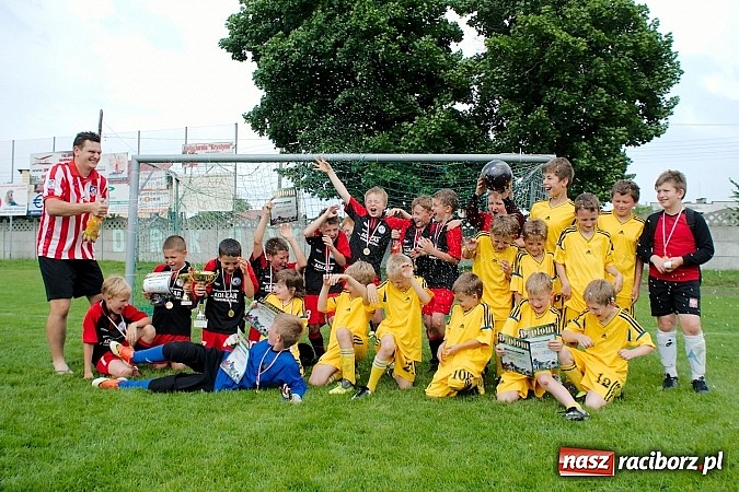 Zdjęcie w galerii na portalu naszraciborz.pl: Tworków Cup 2013: Dreszczowiec w finale. Puchar zostaje w Tworkowie wiadomości z regionu