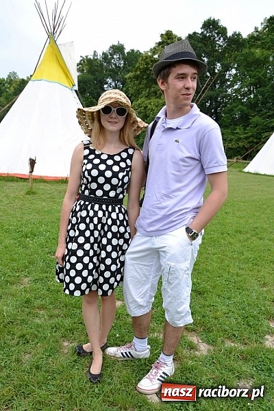 Zdjęcie w galerii na portalu naszraciborz.pl: Rekordowy zlot w Zabełkowie. Sto pojazdów wiadomości z regionu