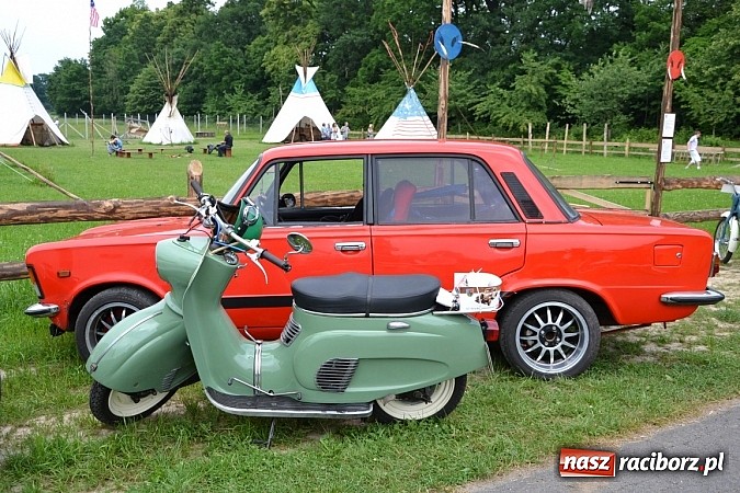 Zdjęcie w galerii na portalu naszraciborz.pl: Rekordowy zlot w Zabełkowie. Sto pojazdów wiadomości z regionu