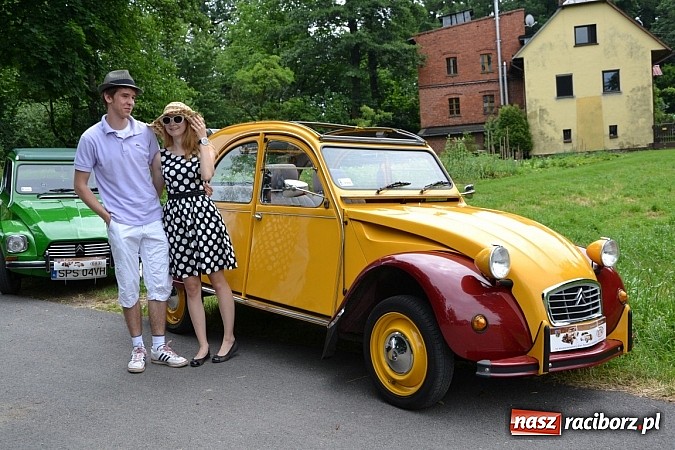 Zdjęcie w galerii na portalu naszraciborz.pl: Rekordowy zlot w Zabełkowie. Sto pojazdów wiadomości z regionu