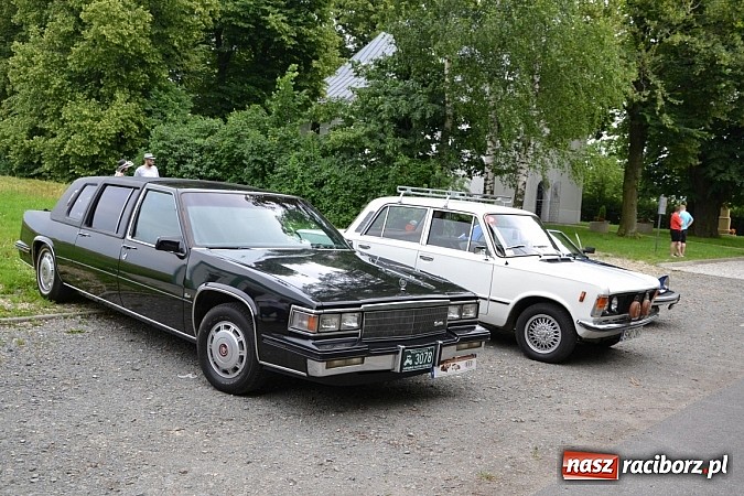 Zdjęcie w galerii na portalu naszraciborz.pl: Rekordowy zlot w Zabełkowie. Sto pojazdów wiadomości z regionu