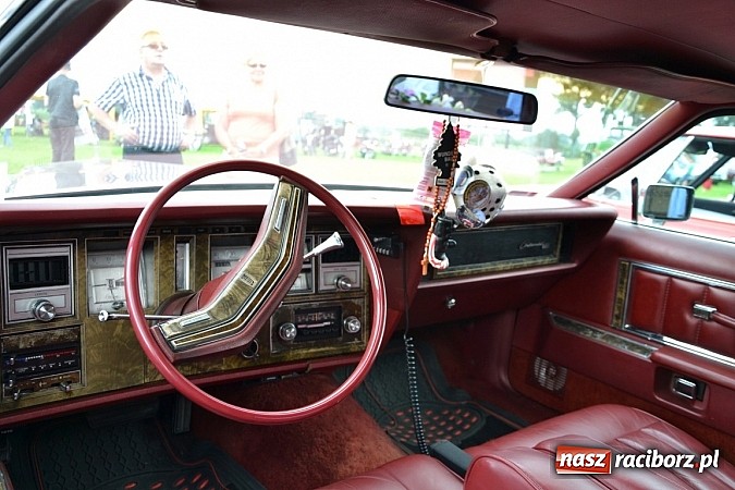 Zdjęcie w galerii na portalu naszraciborz.pl: Rekordowy zlot w Zabełkowie. Sto pojazdów wiadomości z regionu