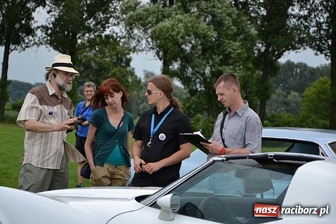 Zdjęcie w galerii na portalu naszraciborz.pl: Rekordowy zlot w Zabełkowie. Sto pojazdów wiadomości z regionu