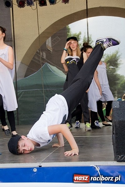 Zdjęcie w galerii na portalu naszraciborz.pl: Dni Raciborza - występy artystyczne na Rynku wiadomości z regionu