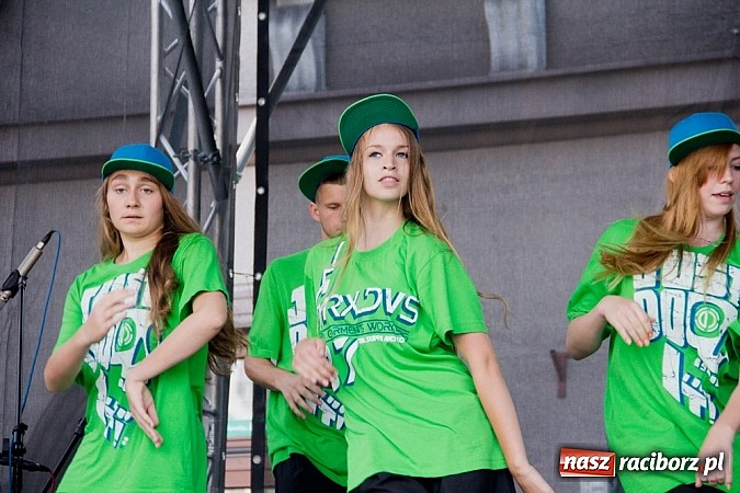 Zdjęcie w galerii na portalu naszraciborz.pl: Dni Raciborza - występy artystyczne na Rynku wiadomości z regionu