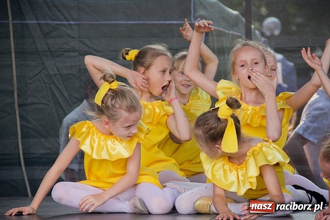 Zdjęcie w galerii na portalu naszraciborz.pl: Dni Raciborza - występy artystyczne na Rynku wiadomości z regionu