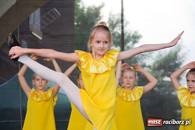 Zdjęcie w galerii na portalu naszraciborz.pl: Dni Raciborza - występy artystyczne na Rynku wiadomości z regionu
