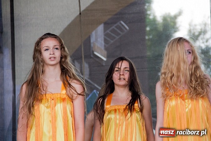 Zdjęcie w galerii na portalu naszraciborz.pl: Dni Raciborza - występy artystyczne na Rynku wiadomości z regionu