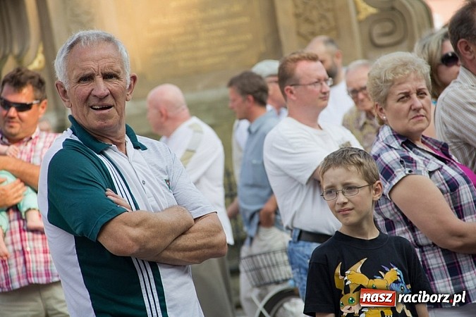 Zdjęcie w galerii na portalu naszraciborz.pl: Dni Raciborza - występy artystyczne na Rynku wiadomości z regionu