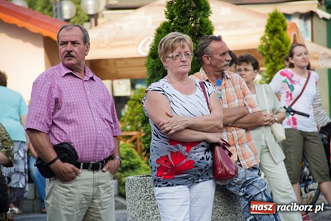 Zdjęcie w galerii na portalu naszraciborz.pl: Dni Raciborza - występy artystyczne na Rynku wiadomości z regionu