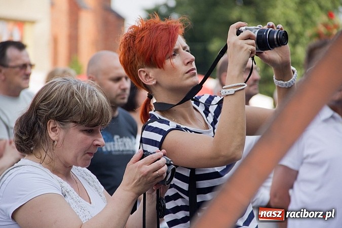 Zdjęcie w galerii na portalu naszraciborz.pl: Dni Raciborza - występy artystyczne na Rynku wiadomości z regionu
