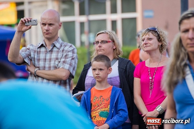 Zdjęcie w galerii na portalu naszraciborz.pl: Dni Raciborza - występy artystyczne na Rynku wiadomości z regionu