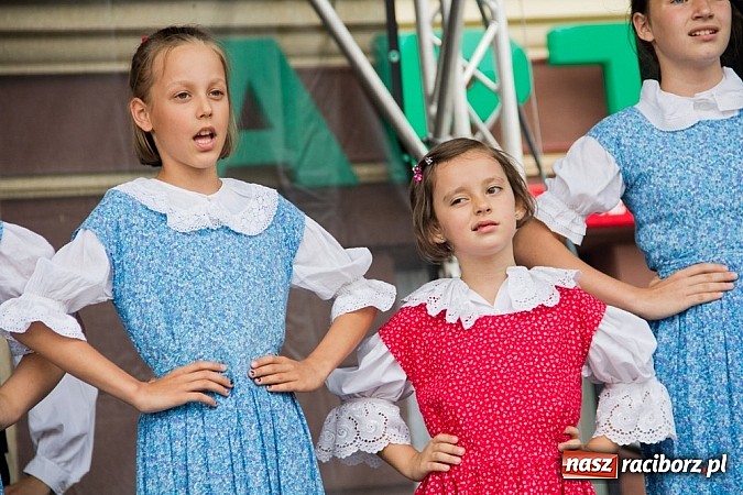 Zdjęcie w galerii na portalu naszraciborz.pl: Dni Raciborza - występy artystyczne na Rynku wiadomości z regionu