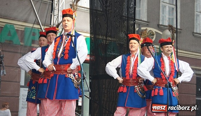 Zdjęcie w galerii na portalu naszraciborz.pl: Dni Raciborza - występy artystyczne na Rynku wiadomości z regionu